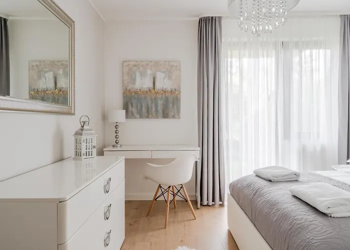 Rentplanet - Apartament Partynice * فروتسواف