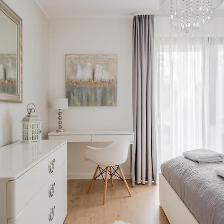 Rentplanet - Apartament Partynice * Wroclaw